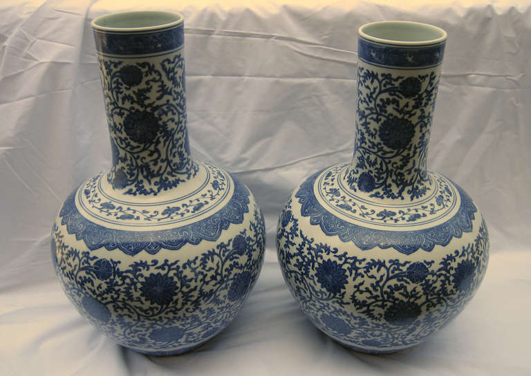 Pair of Japanese Ginger Jar Gourd Vases For Sale 3