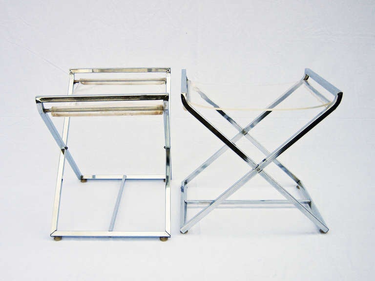 Mid-Century Modern Pair of Modern Chrome and Lucite Stools For Sale