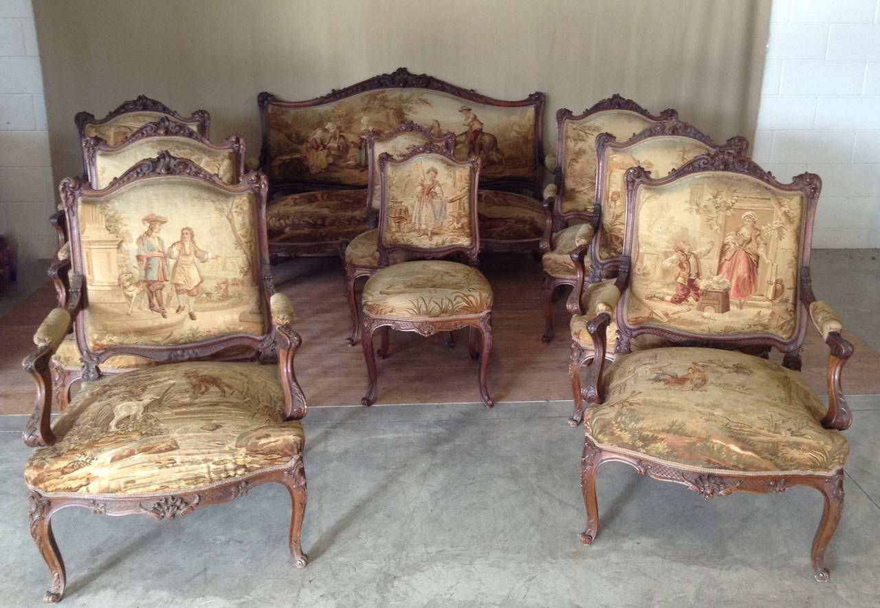 French Napoleon III 9 piece Salon suite In Good Condition For Sale In Nice, Provence/Côte d'Azur