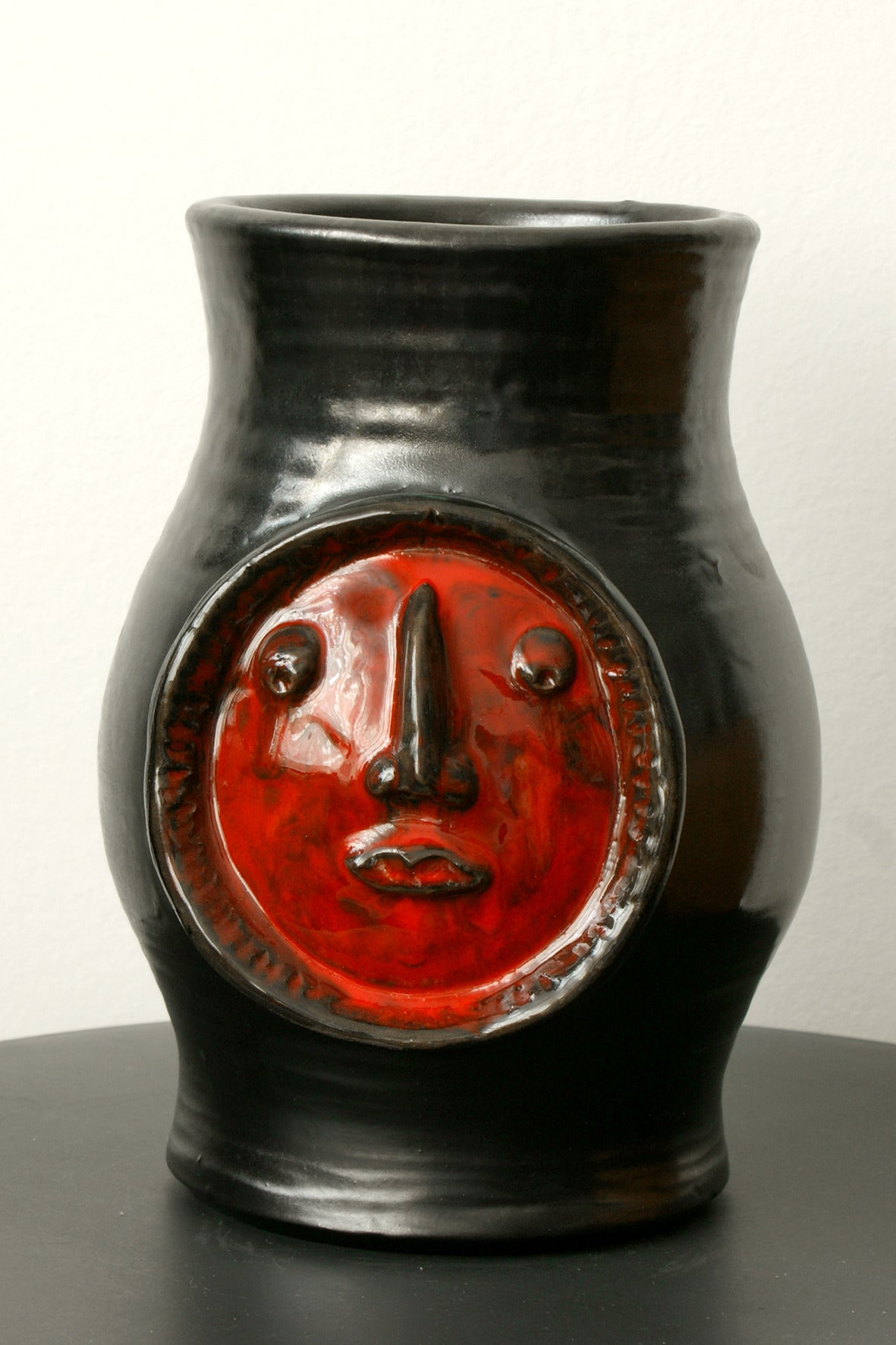 Vase with red 