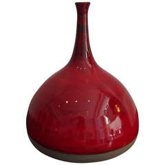 DALO Bottle Vase in Red Ceramic