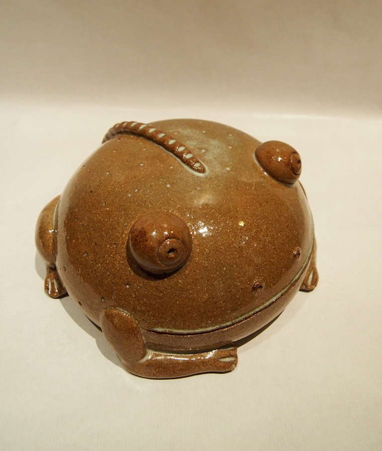 Dalo's Ceramic Frog Sculpture