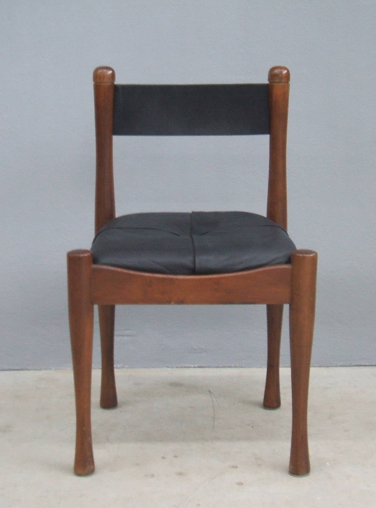 Set of Eight Leather and Wood Chairs by Silvio Coppola for Bernini In Excellent Condition In Piacenza, Italy