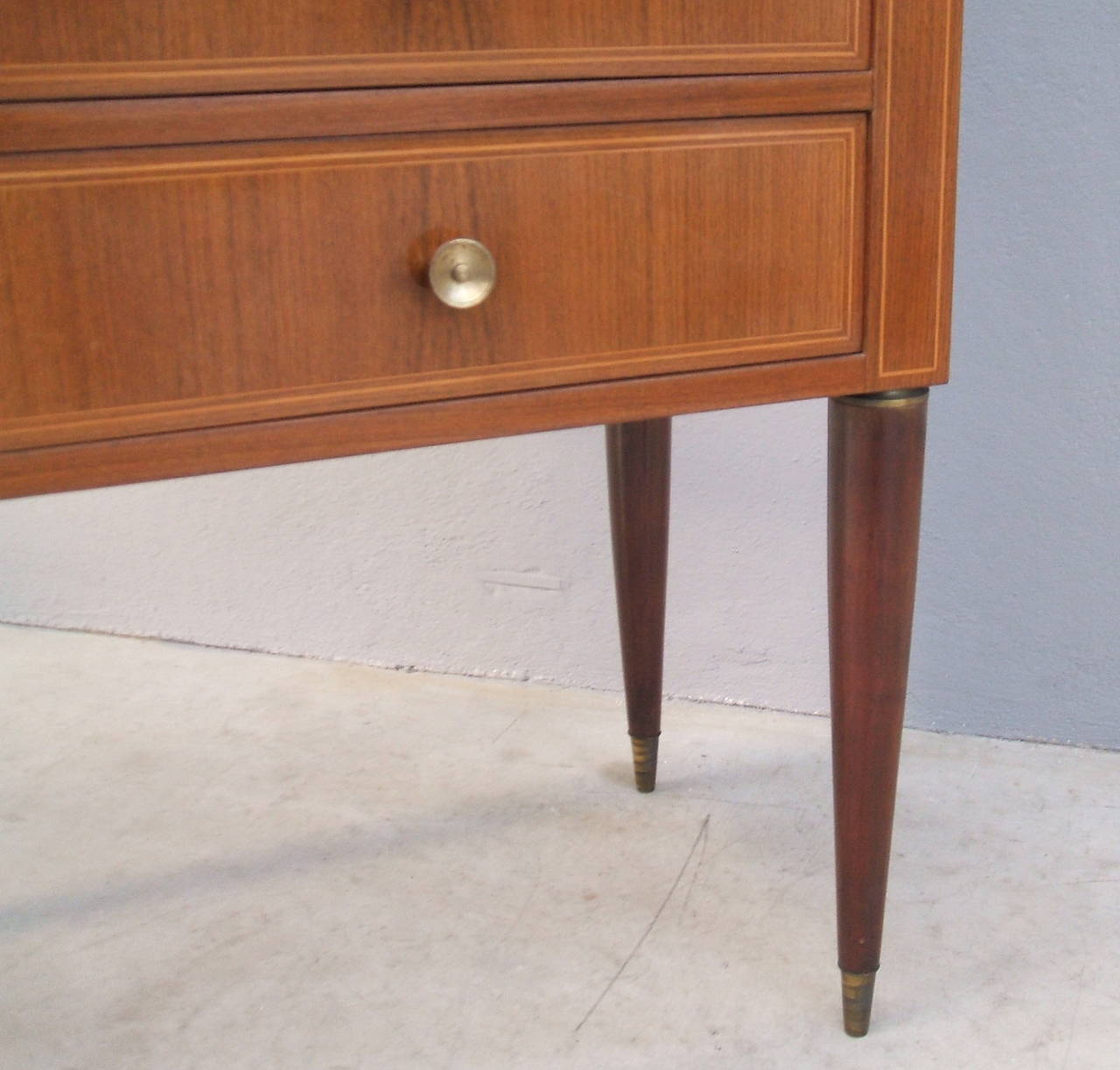 Elegant Bureau Attributed to Paolo Buffa 4