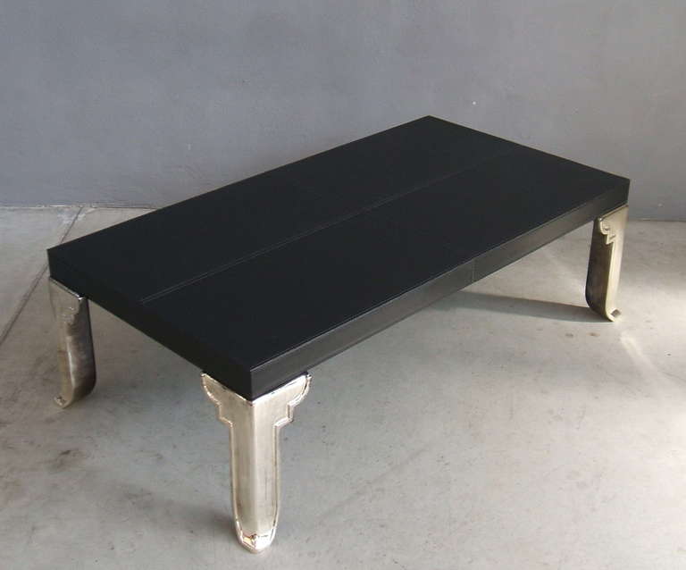 1970s Italian Leather Coffee Table In Excellent Condition In Piacenza, Italy