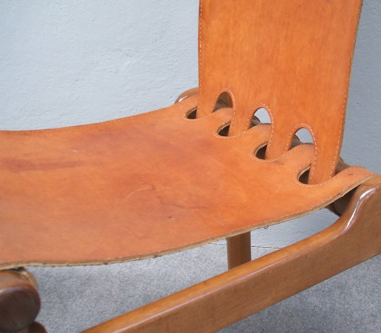 Elegant Leather Chairs Attributed to Ilmari Tapiovaara at 1stDibs