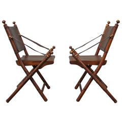 Jolie paire de chaises de chasse en faux bambou et cuir