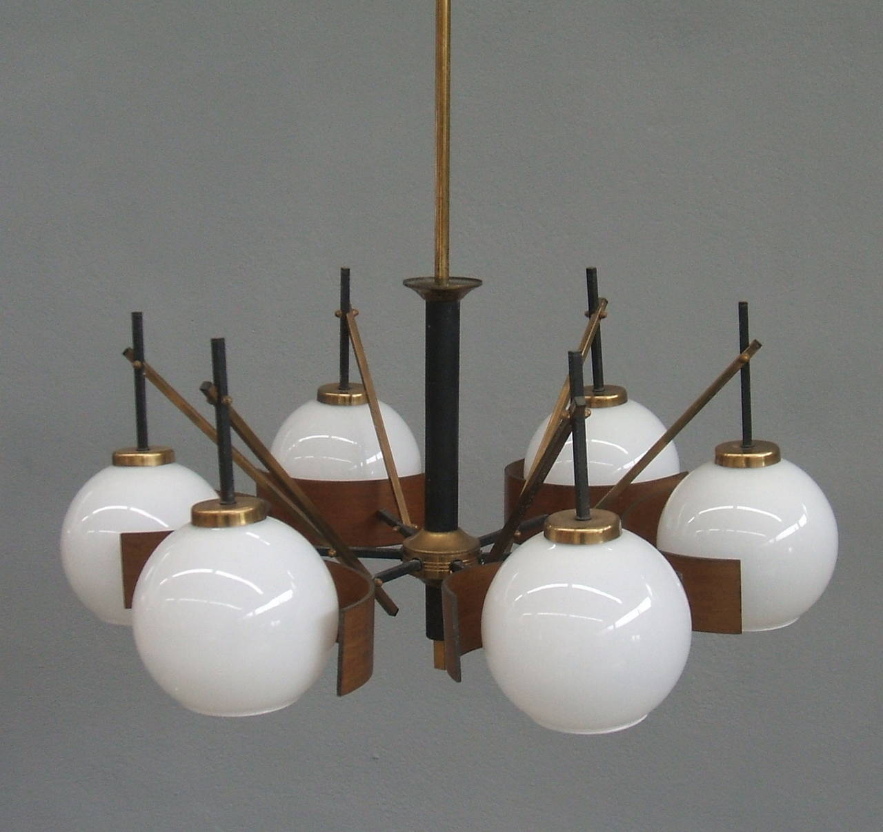 Mid-Century Modern Nice Six Lights Italian Chandelier