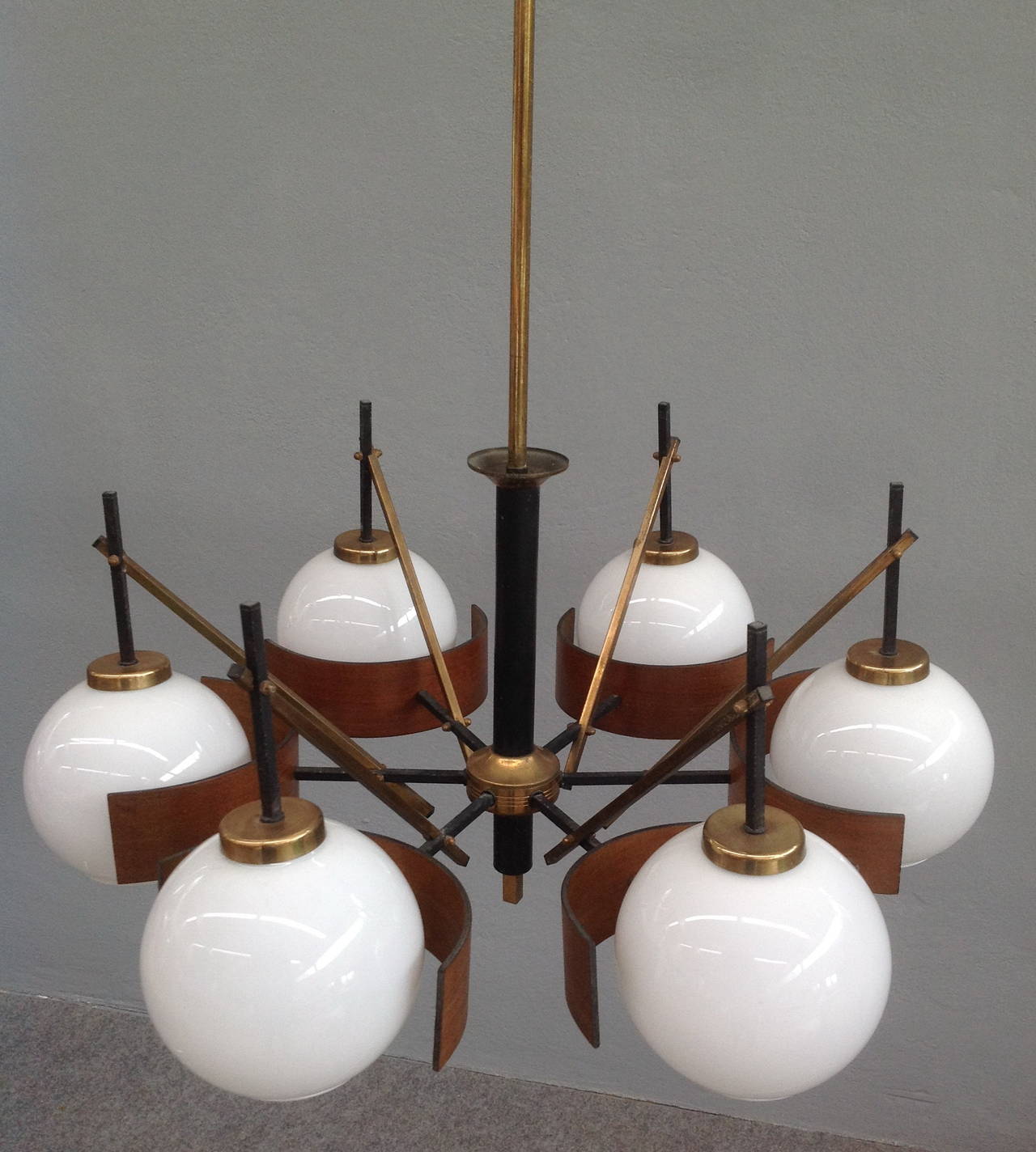 Nice Six Lights Italian Chandelier 1