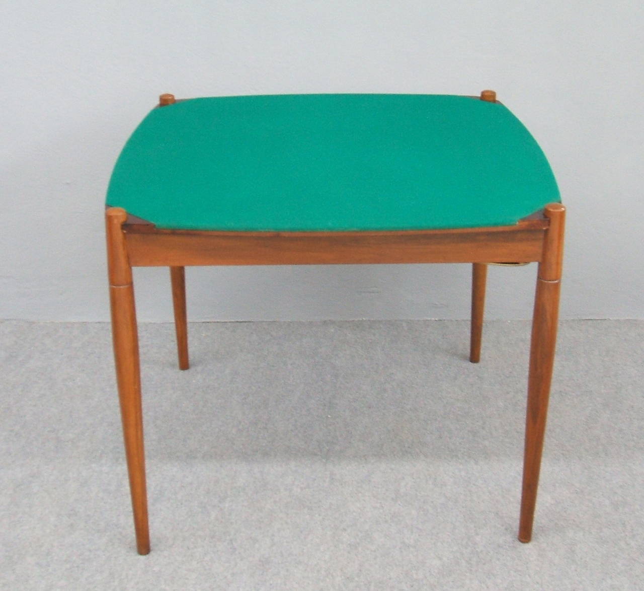 Game Table by Gio Ponti In Excellent Condition In Piacenza, Italy