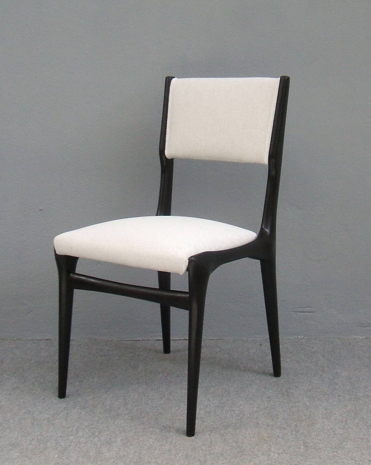 Wonderful Set of Six Chairs by Carlo de Carli In Excellent Condition In Piacenza, Italy
