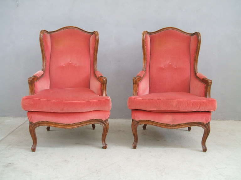 Pair of Italian armchairs, Louis XV style, wood frame and velvet. 
C. 1950
