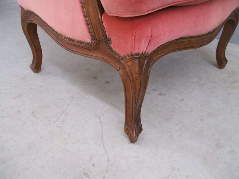Pair of Louis XV Style Wingback Armchairs In Excellent Condition In Piacenza, Italy