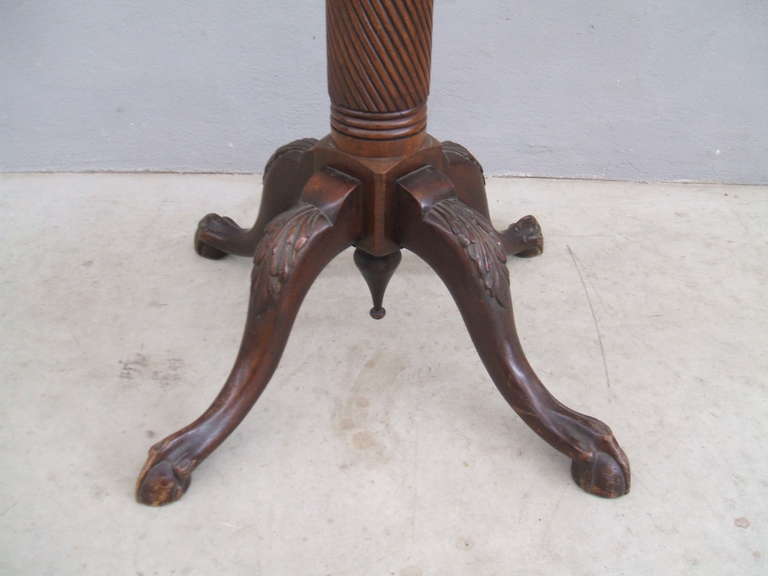 19th Century English Mahogany Pedestal In Excellent Condition In Piacenza, Italy