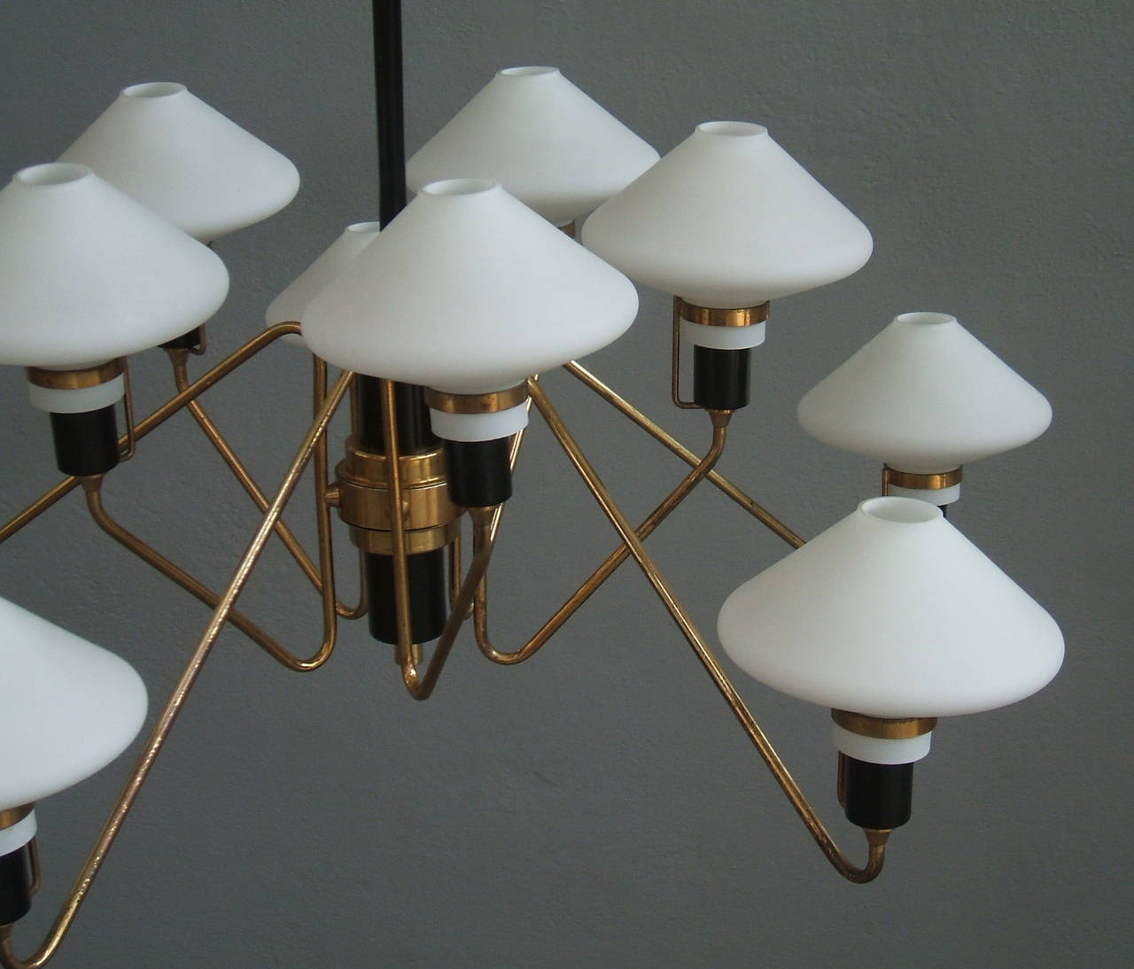 Italian Amazing Ten-Light Chandelier Attribuited to Stilnovo