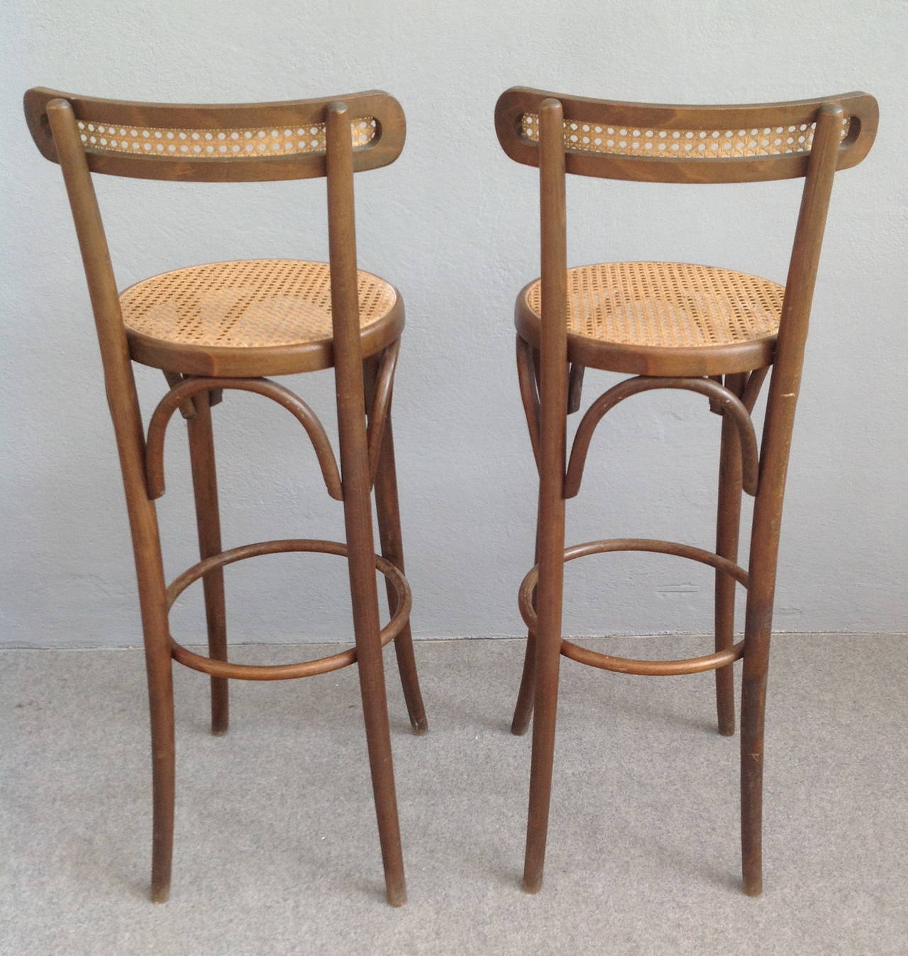 Pair of Bar Stools in the Thonet Style In Excellent Condition In Piacenza, Italy