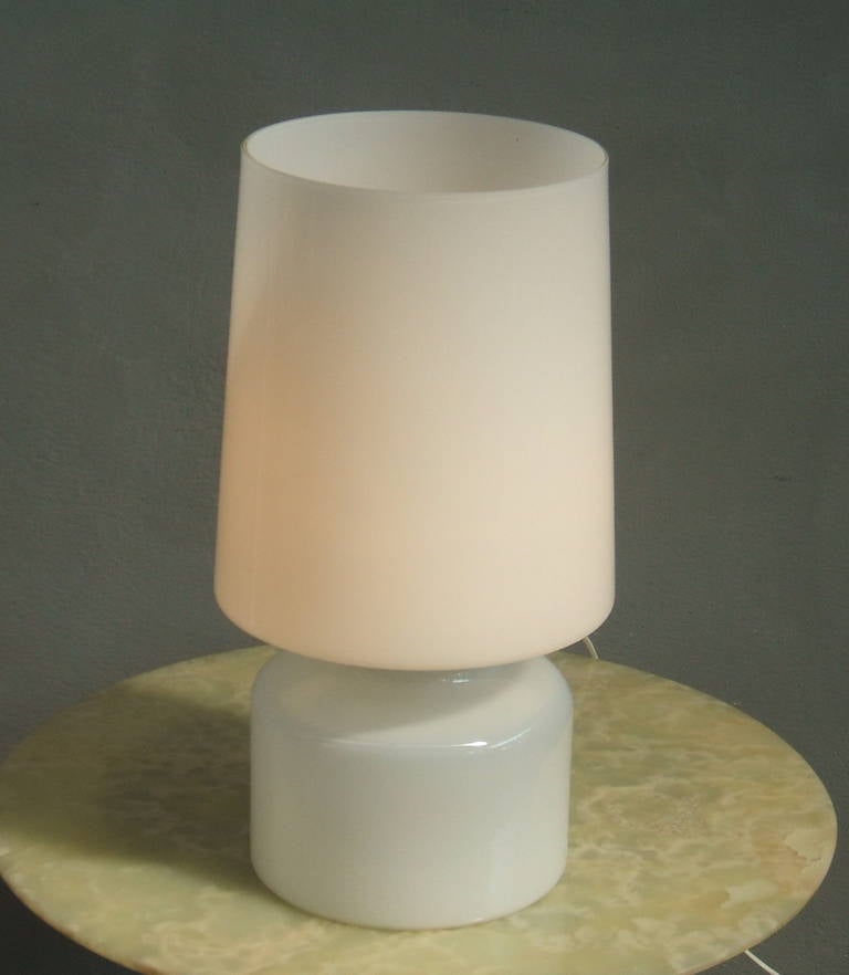 Murano Glass Table Lamp in the Style of Fontana Arte In Excellent Condition In Piacenza, Italy