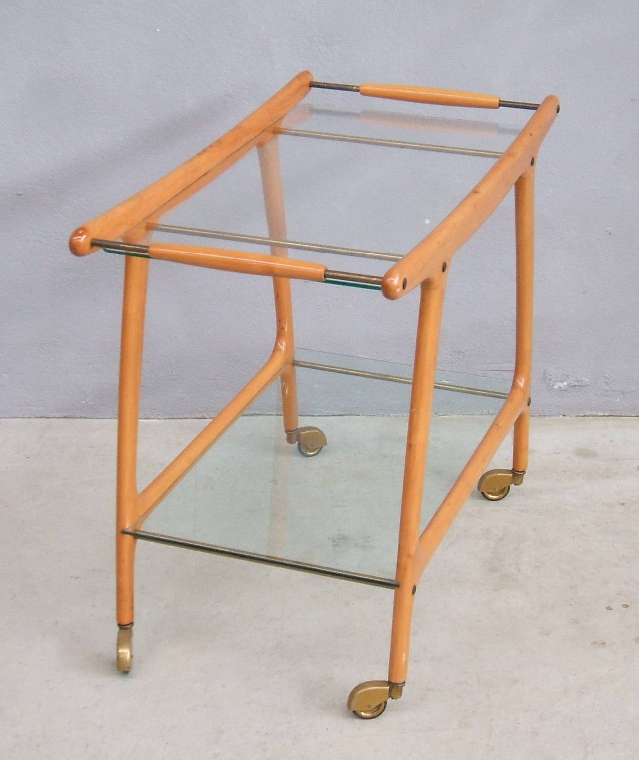 Mid-Century Modern Nice bar cart in the style Of Ico Parisi