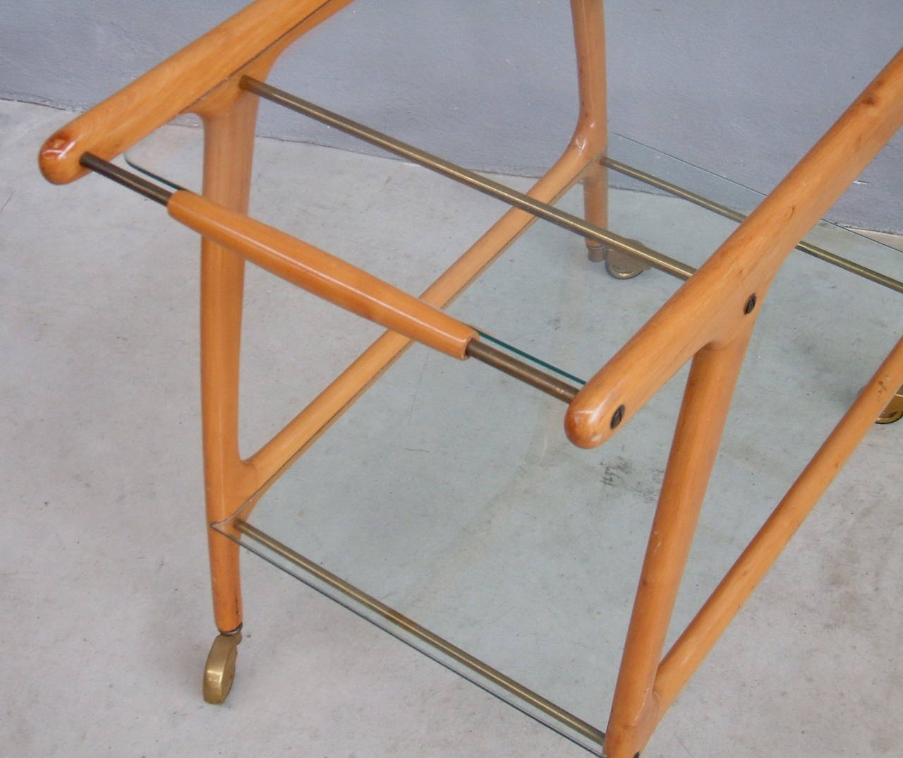 Italian Nice bar cart in the style Of Ico Parisi