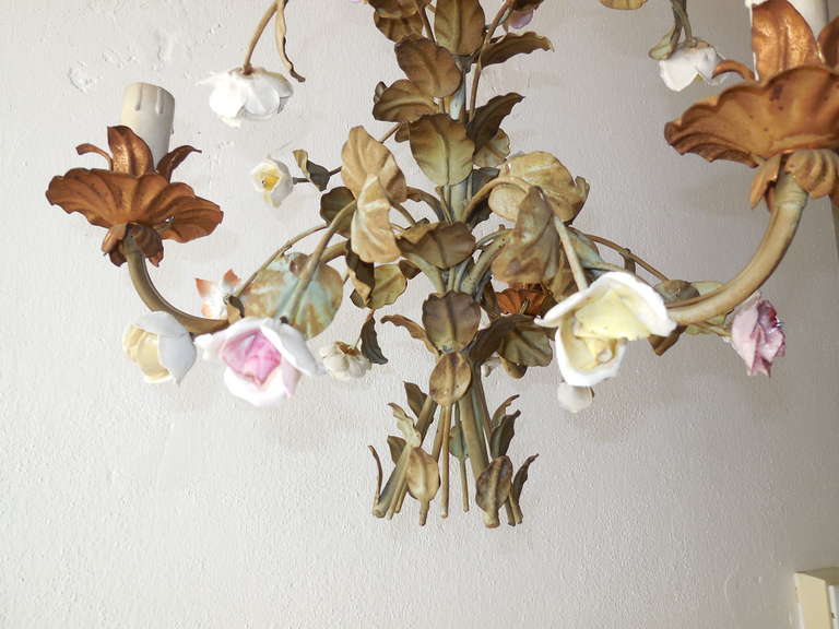 Tôle Italian 1870 Tole Polychrome Porcelain Flowers Chandelier