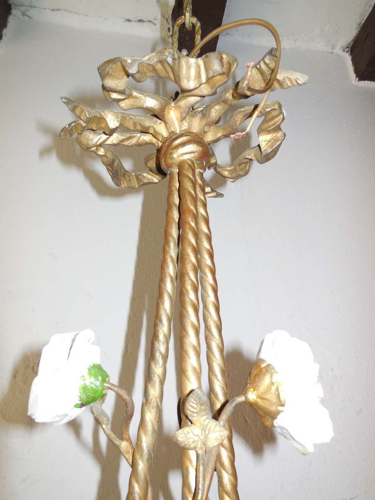 French Bronze Basket Porcelain Flowers Chandelier In Excellent Condition In Firenze, Toscana