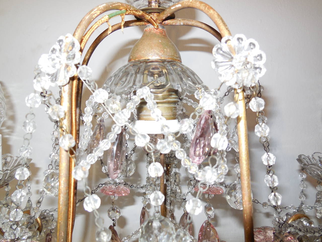 1920 French Feminine Pink Crystal Prisms Chandelier In Excellent Condition In Firenze, Toscana