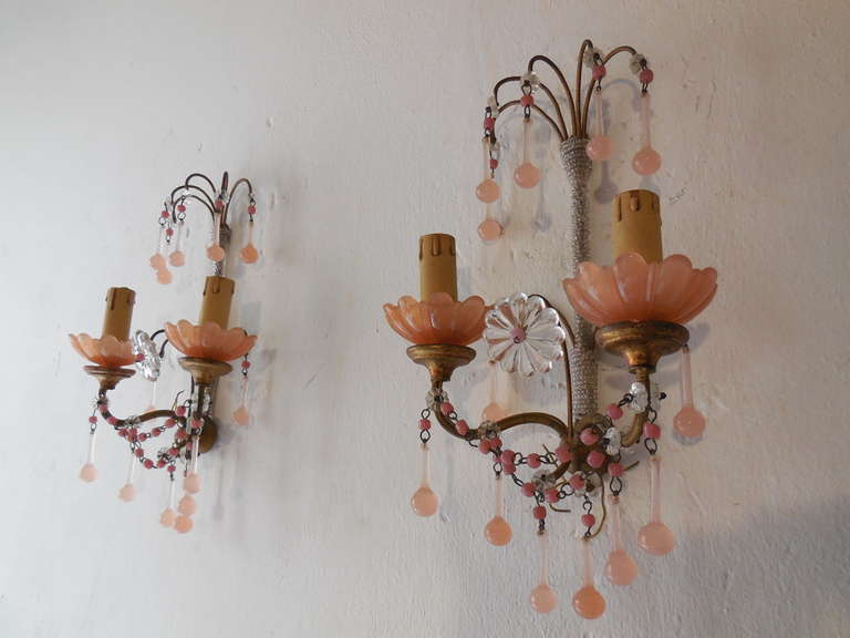 Micro Beaded Pink Opaline Drops and Beads Sconces In Excellent Condition In Modena (MO), Modena (Mo)