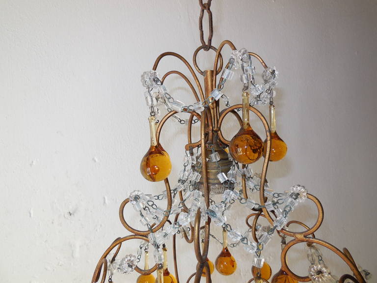 French Petit Amber and Yellow Crystal Beads Chandelier In Excellent Condition For Sale In Modena (MO), Modena (Mo)