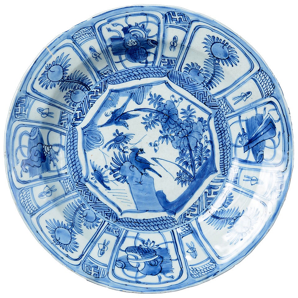 Early 17th Century Blue and White Kraakware Charger