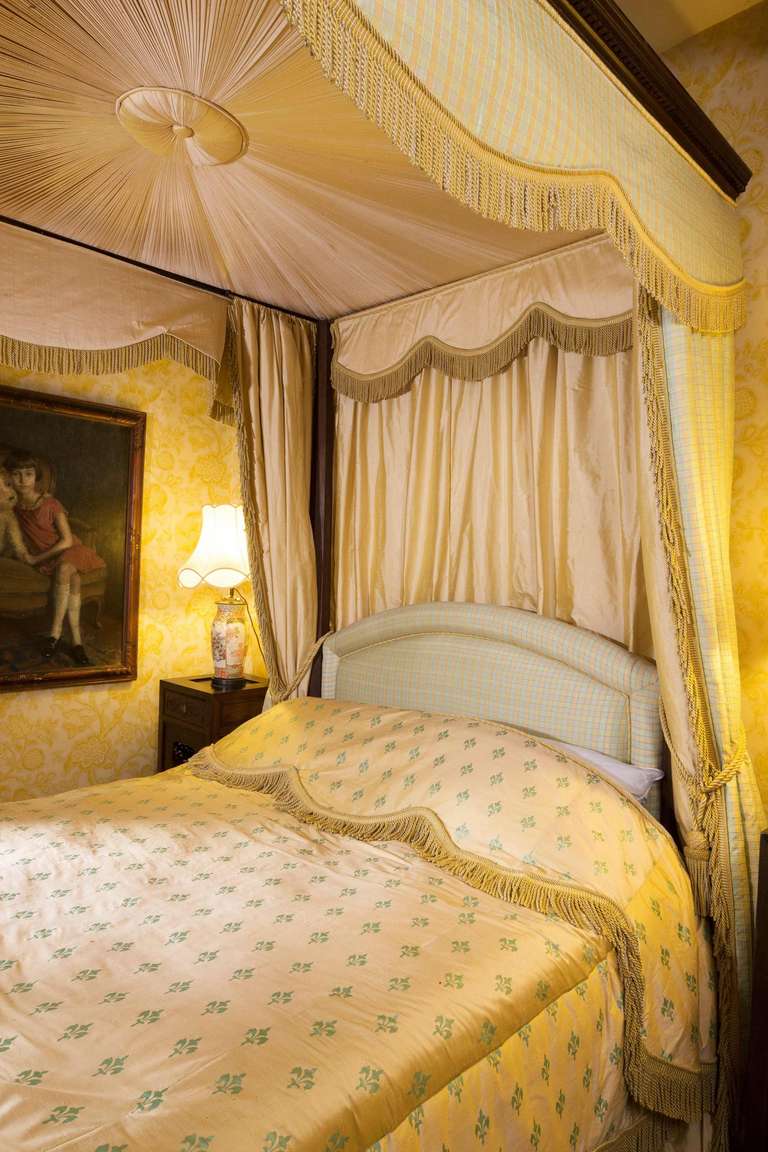 A George III Period Mahogany Four Poster Bed In Good Condition In Peterborough, Northamptonshire
