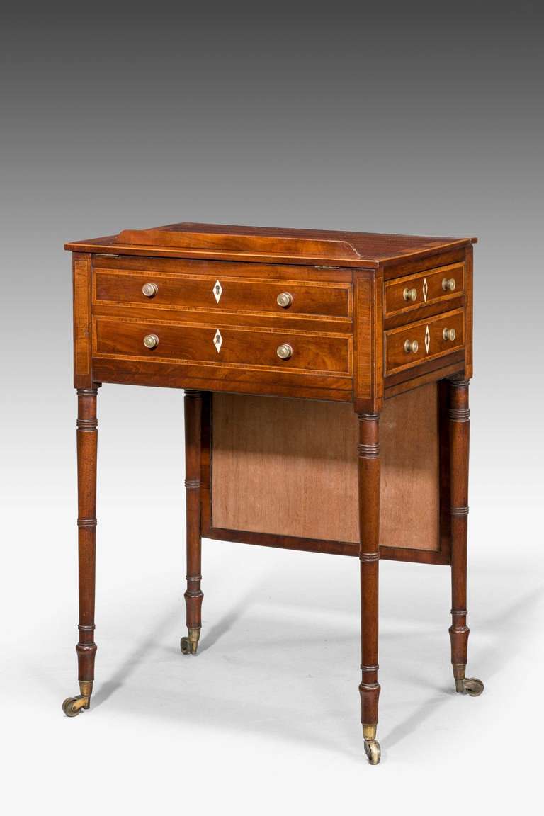 George III Period Mahogany Reading/Writing Table In Good Condition In Peterborough, Northamptonshire