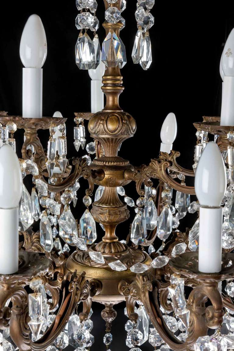 19th Century Crystal and Gilt Bronze Fifteen-Arm Chandelier In Good Condition In Peterborough, Northamptonshire