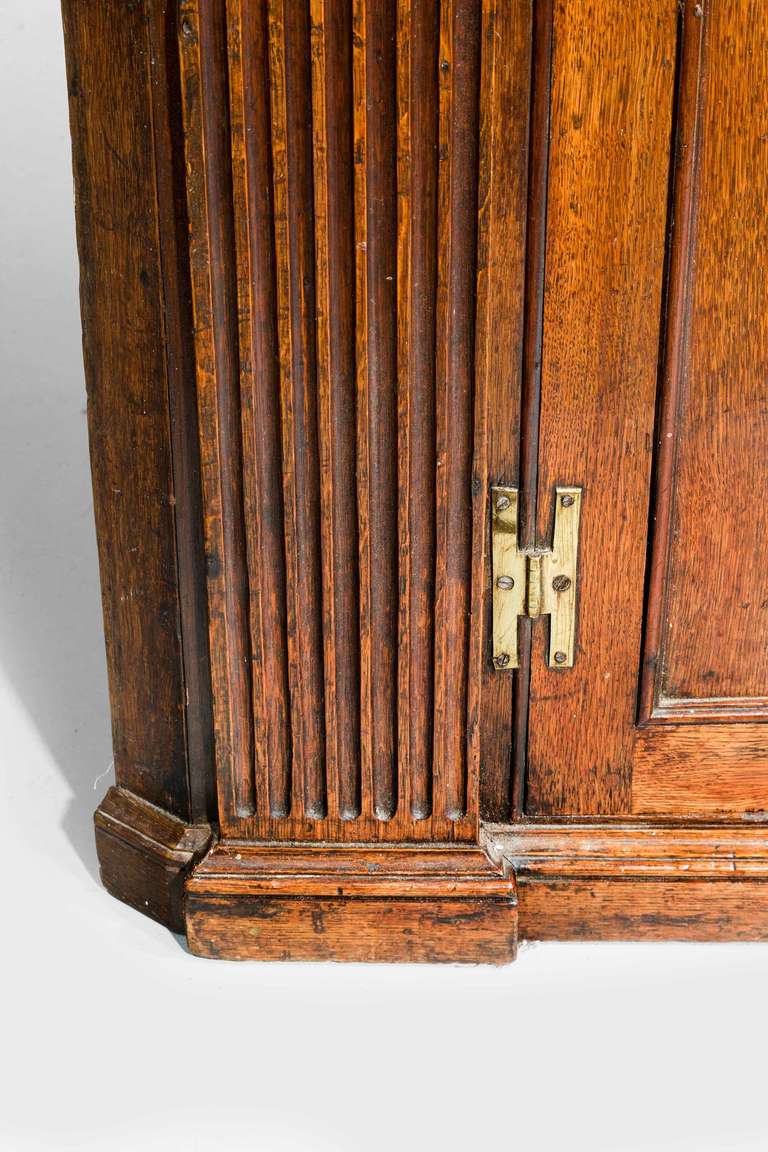 George III Oak Corner Cupboard 3