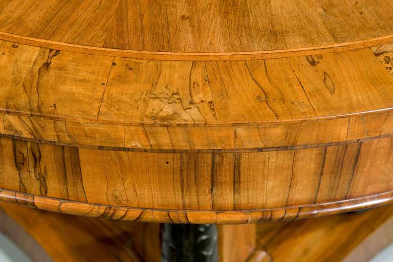 19th Century Olivewood and Walnut Centre Table For Sale 1