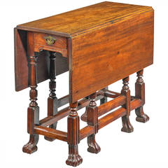 Mid-18th Century Drop-Leaf Table 8