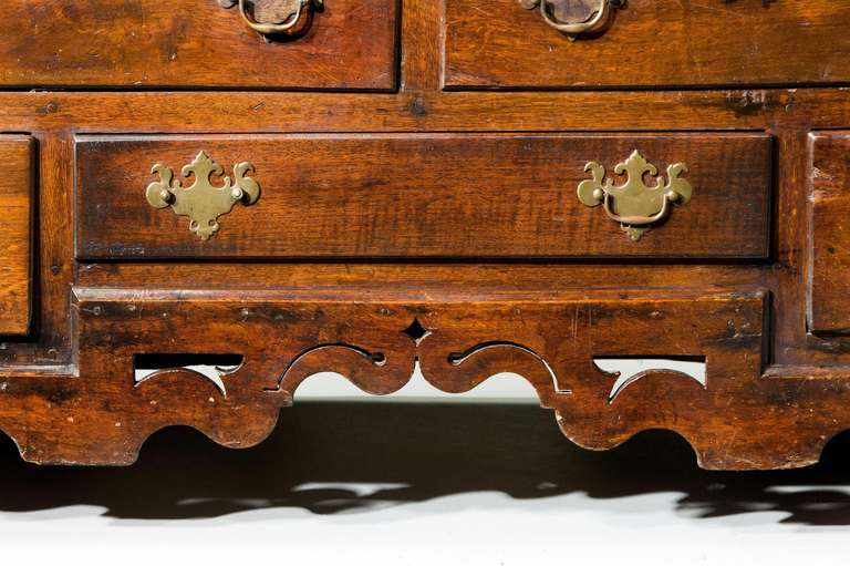 Mid-18th Century Oak Mule Chest In Good Condition In Peterborough, Northamptonshire