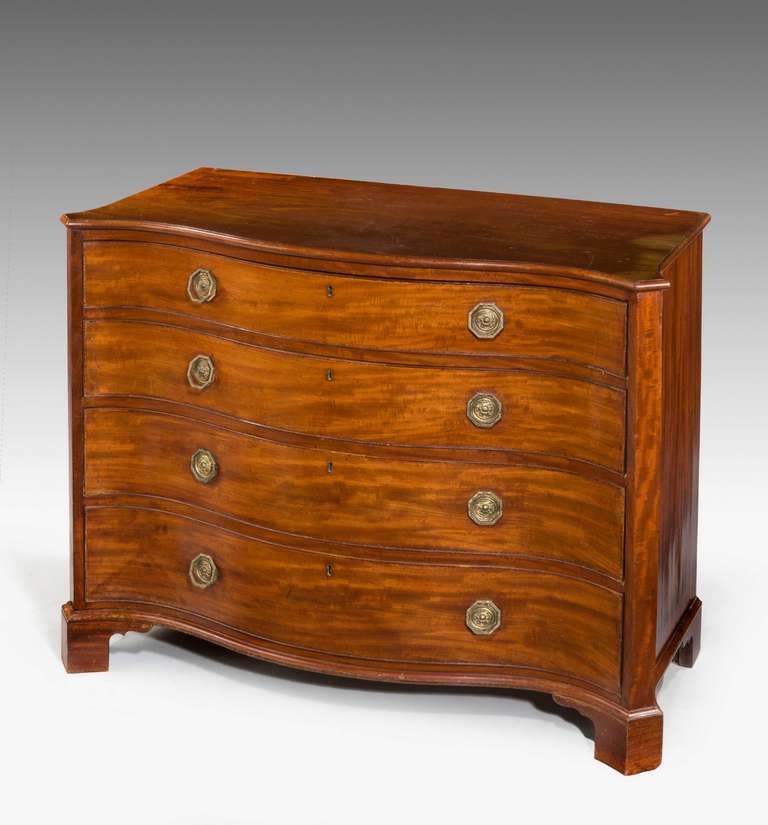 A good George III period mahogany serpentine chest of drawers, with offset canted corners, very typical of Gillows of Lancaster construction, original bracket feet with shaped edges the top unusually slender. 

Robert Gillow (2 August 1704–1772)