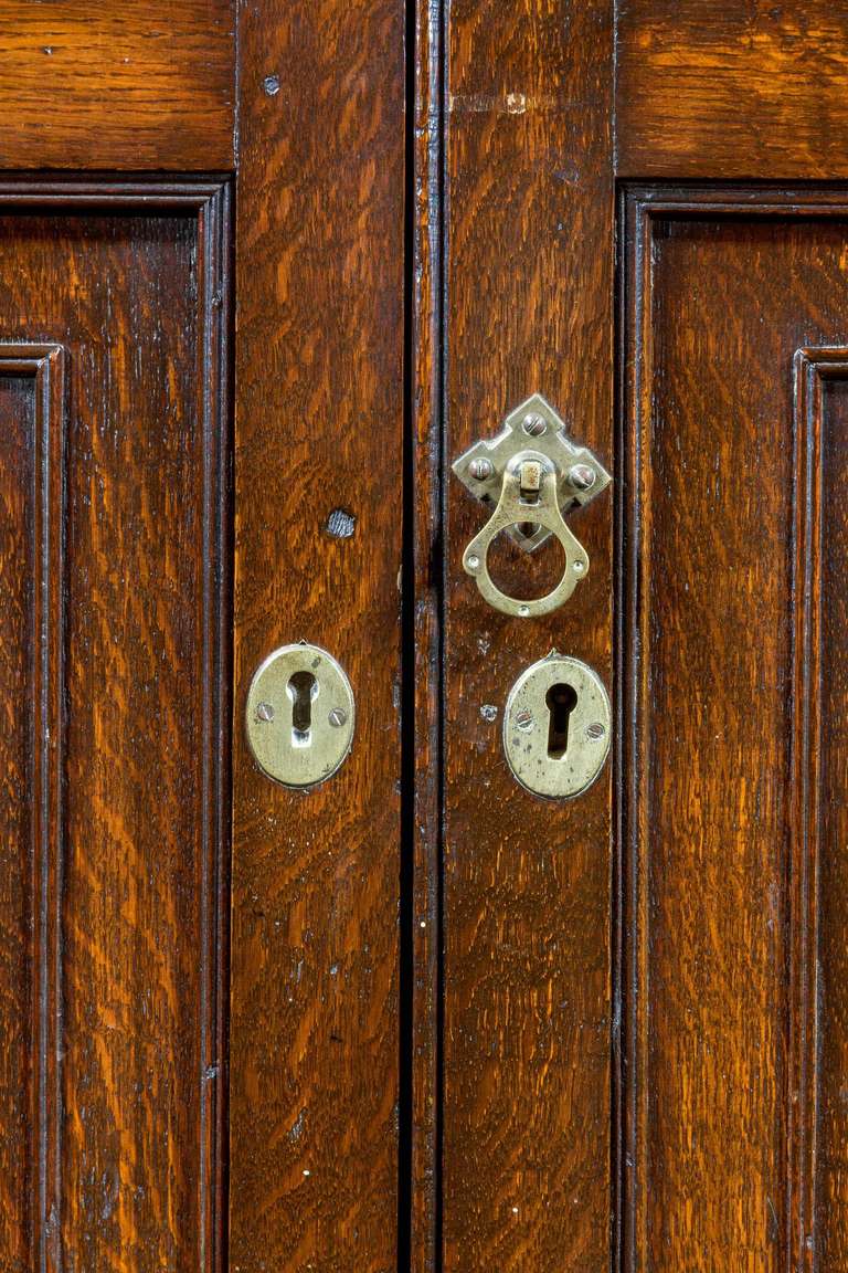 18th Century Oak Hanging Corner Cupboard 1