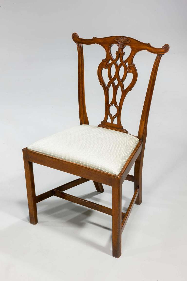 Set of Six Chippendale Design Dining Chairs In Good Condition In Peterborough, Northamptonshire