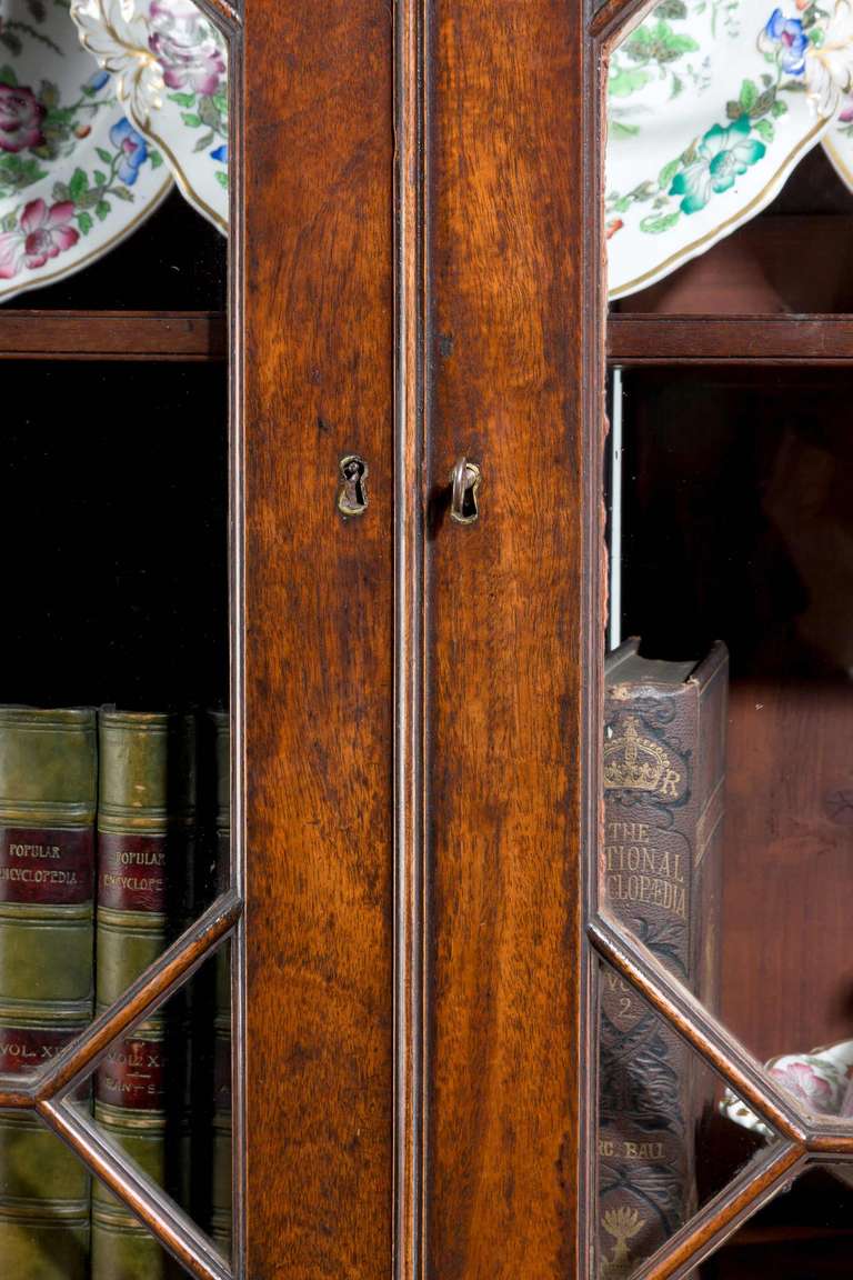 George III Period Mahogany Straight Fronted Bookcase In Excellent Condition In Peterborough, Northamptonshire