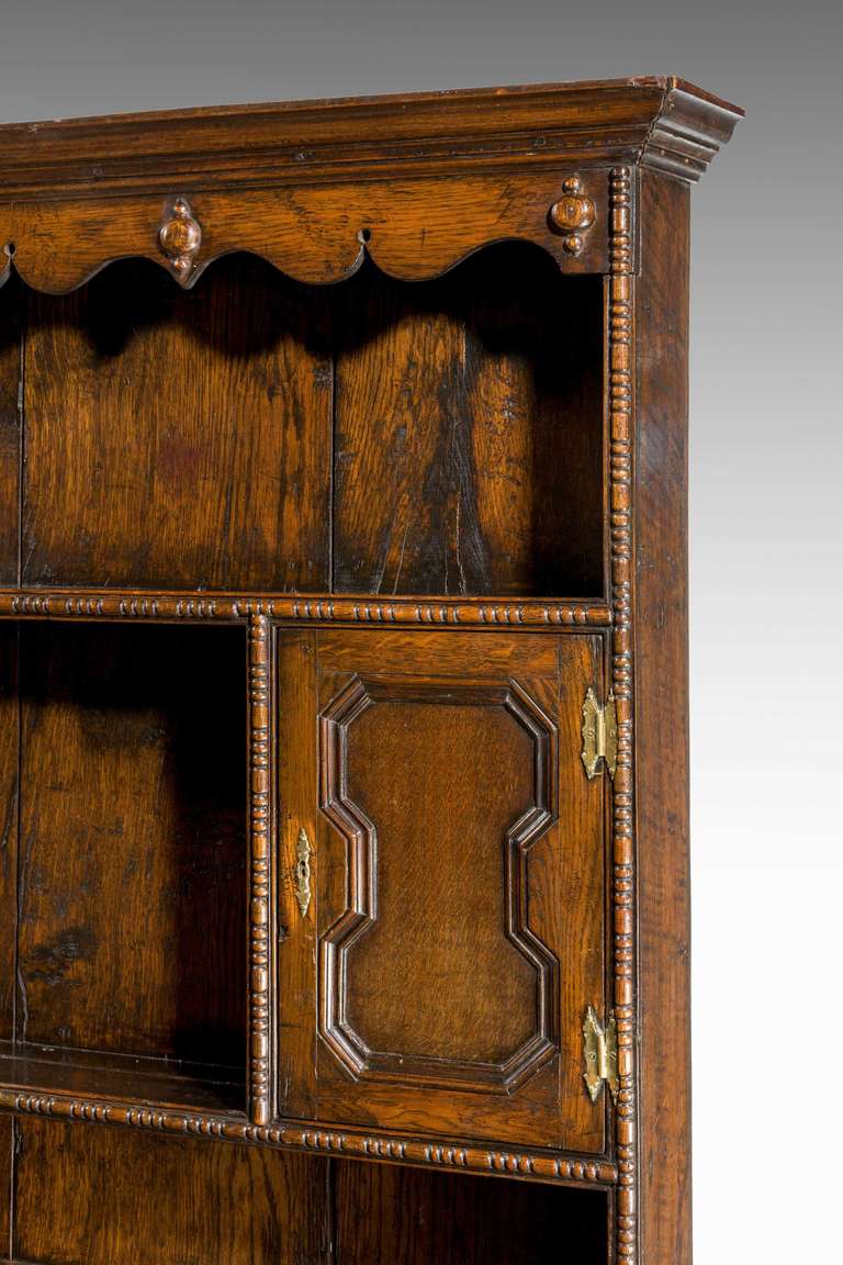 Mid-18th Century Oak Dresser and Rack For Sale 1