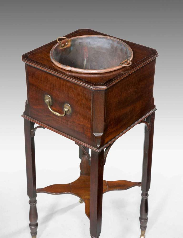 George III Period Mahogany Jardiniere In Good Condition In Peterborough, Northamptonshire
