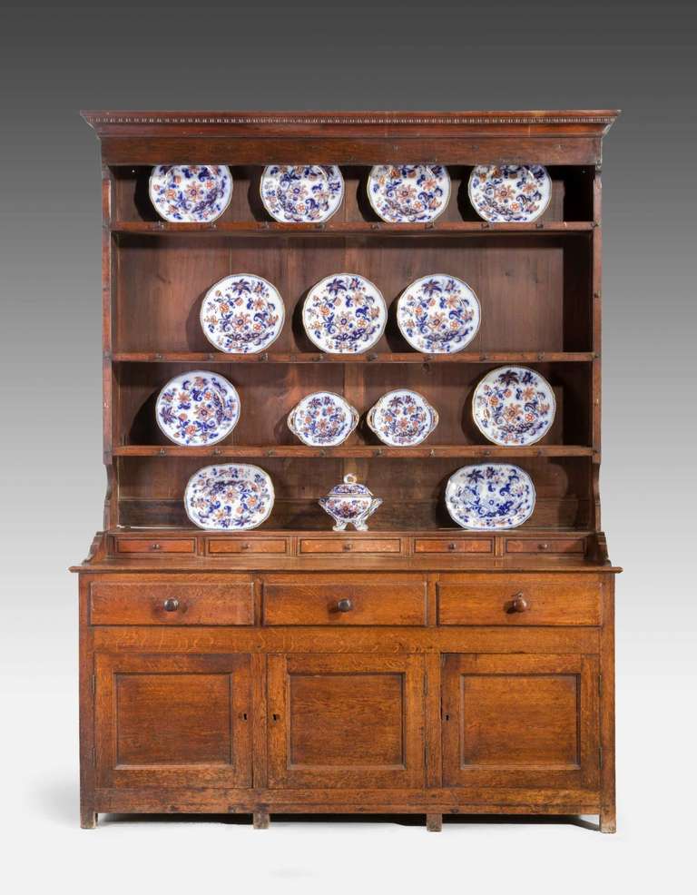 British Late 18th Century Dresser and Rack