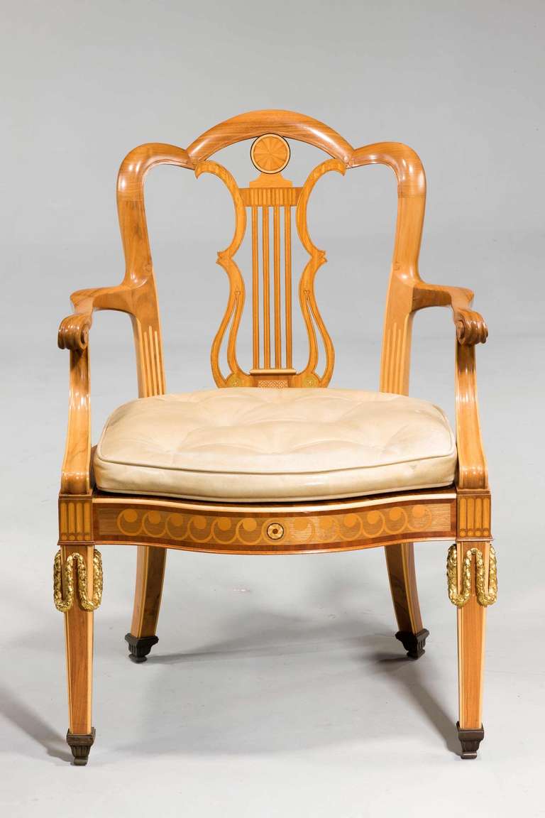 British Pair of Early 20th Century Elbow Chairs