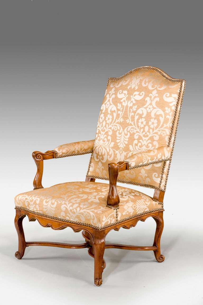 Pair of Louis XIV Open Armchairs In Good Condition In Peterborough, Northamptonshire