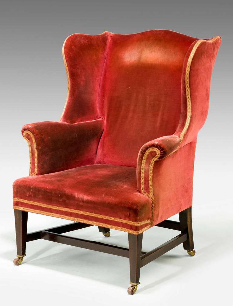 Pair of Chippendale Design Wing Chairs In Good Condition In Peterborough, Northamptonshire