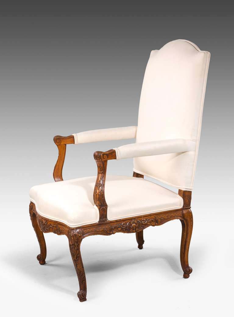 Well carved chair of Louis XIV design, late 19th century.

