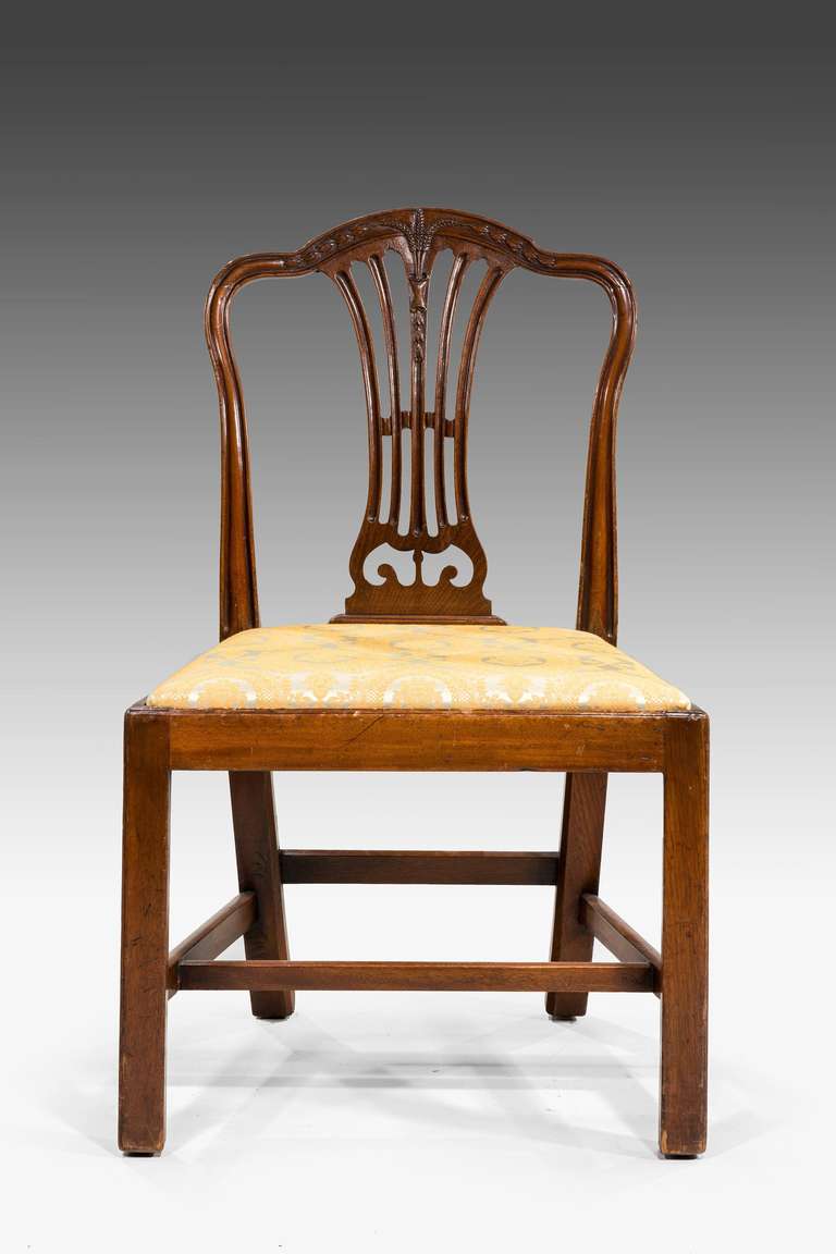  Eight George III Period Dining Chairs with Camel Shaped Backs In Good Condition In Peterborough, Northamptonshire