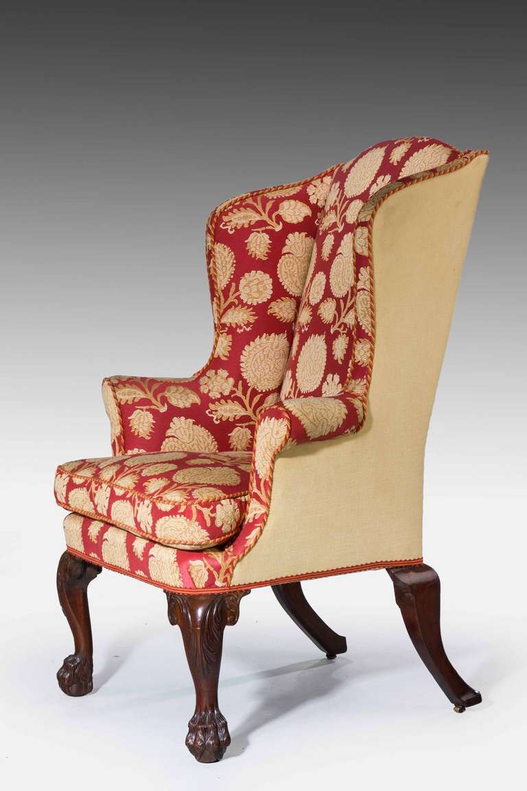 George II Period Walnut Wing Chair In Good Condition In Peterborough, Northamptonshire