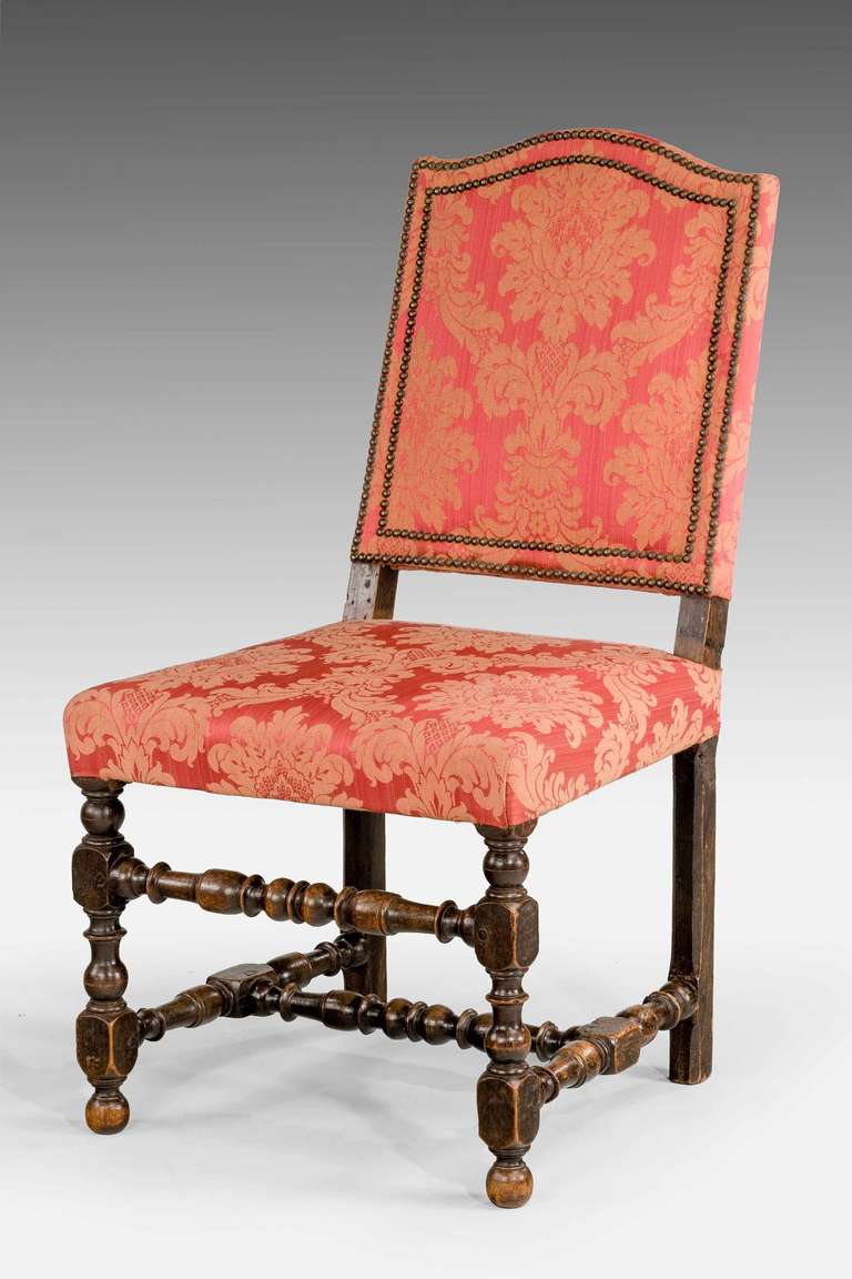 Set of Six 17th Century Style Walnut Chairs In Good Condition In Peterborough, Northamptonshire